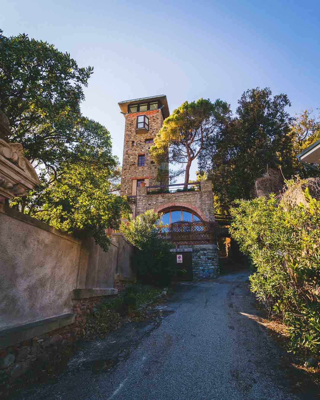 cool building in monterosso