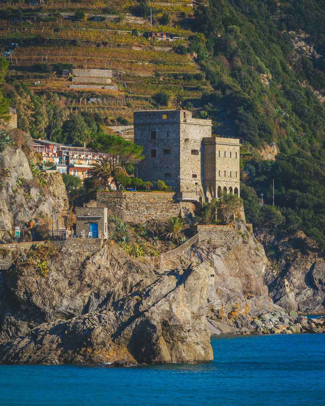 torre aurora in monterosso