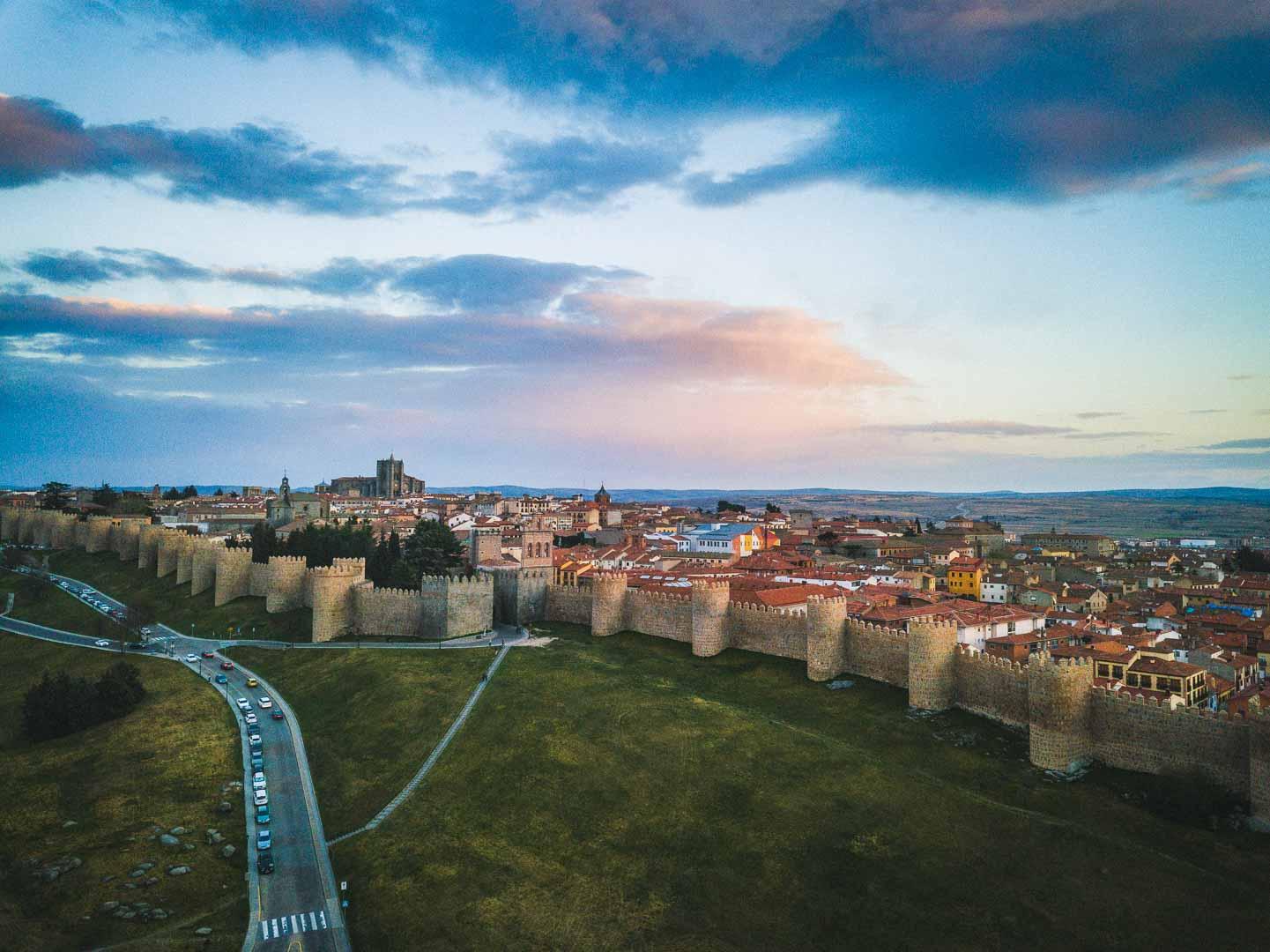 side view of the walls of avila