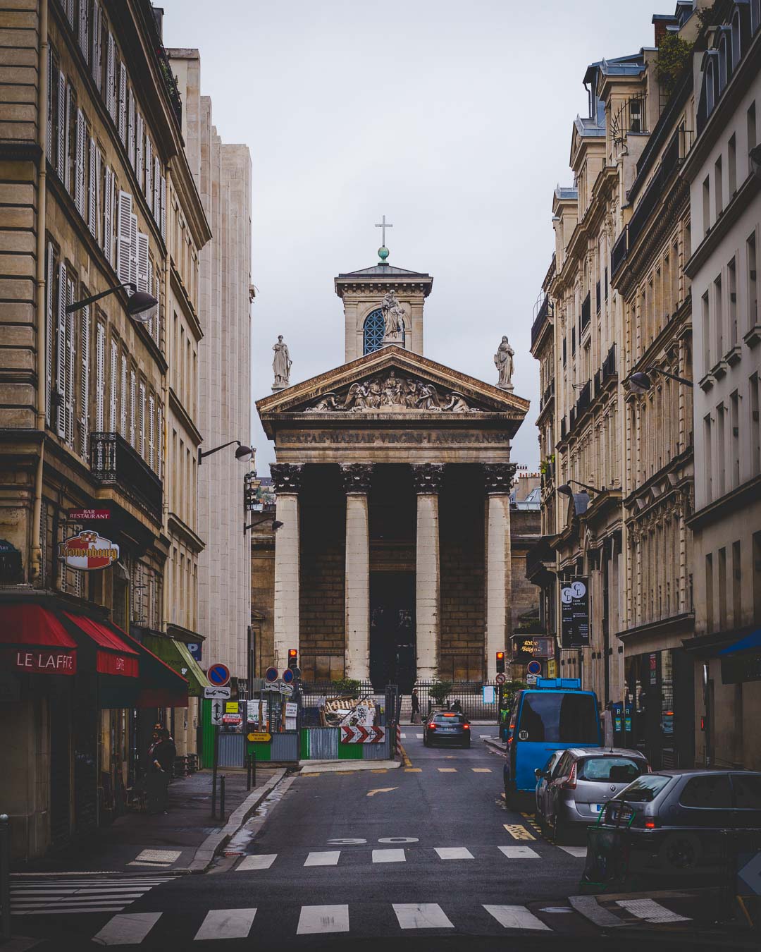 church notre dame de lorette in the streets of paris