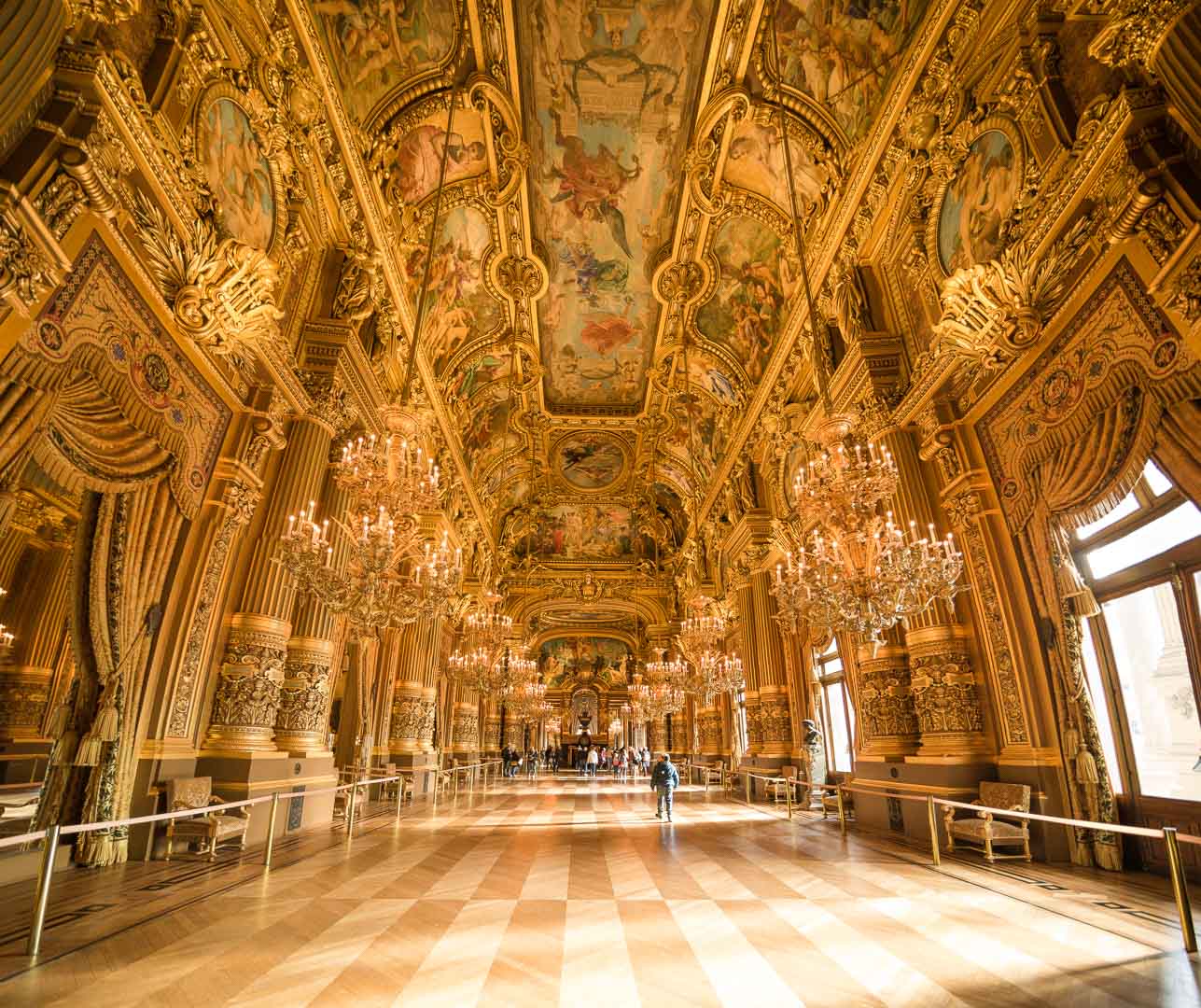 grand foyer of palais garnier