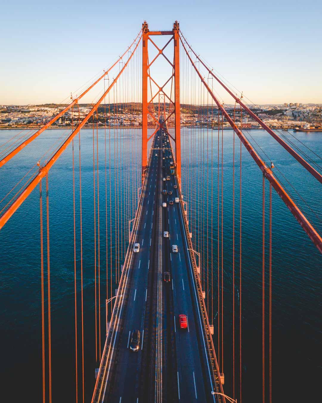 ponte 25 de abril lisboa portugal