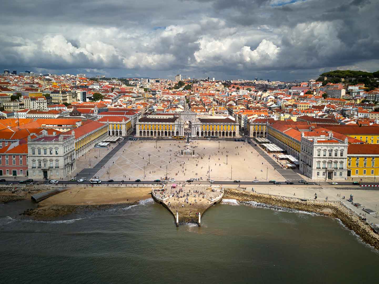 praca do comercio 3 days lisbon