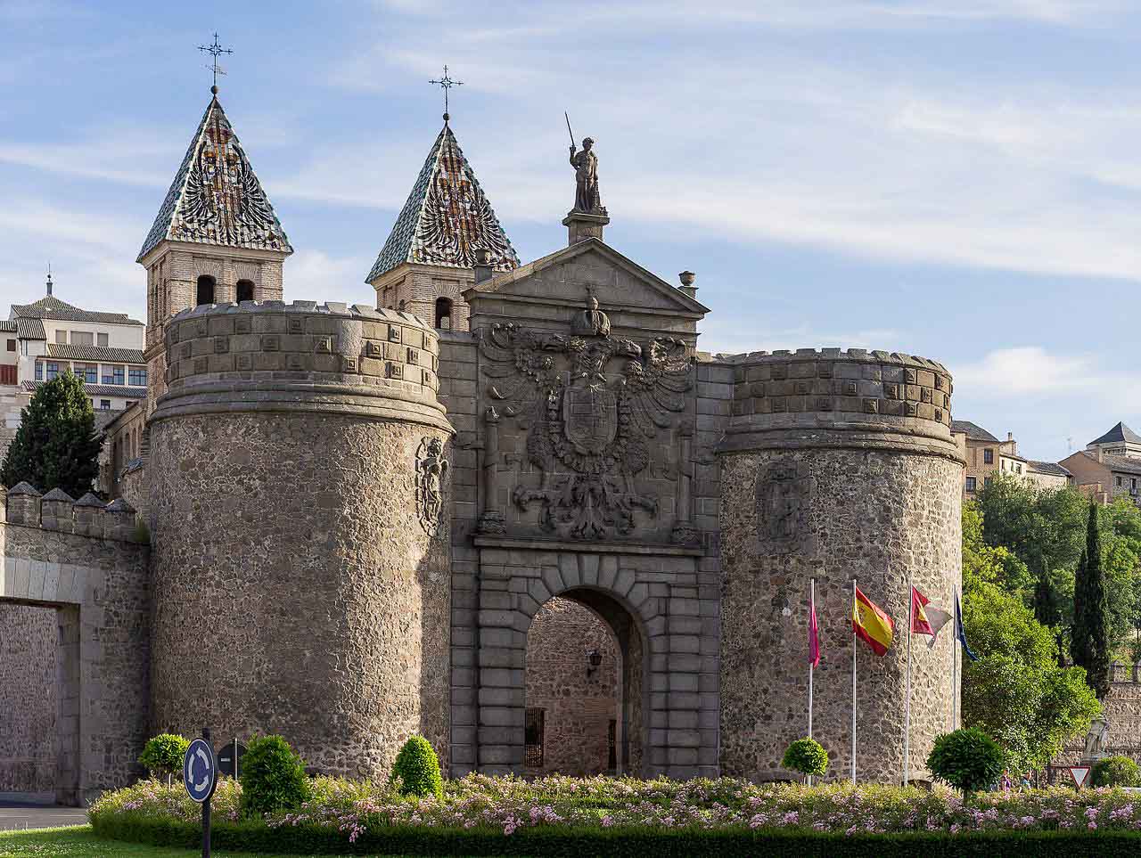 puerta de bisagra toledo spain