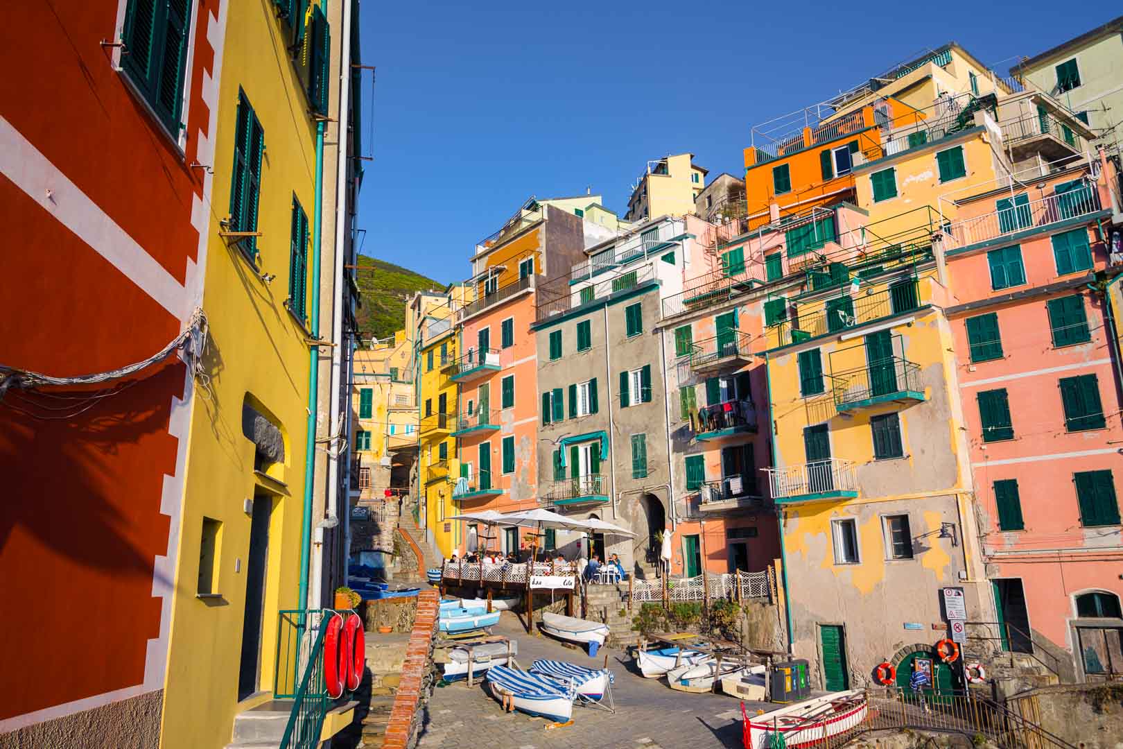 the houses in riomaggiore harbor