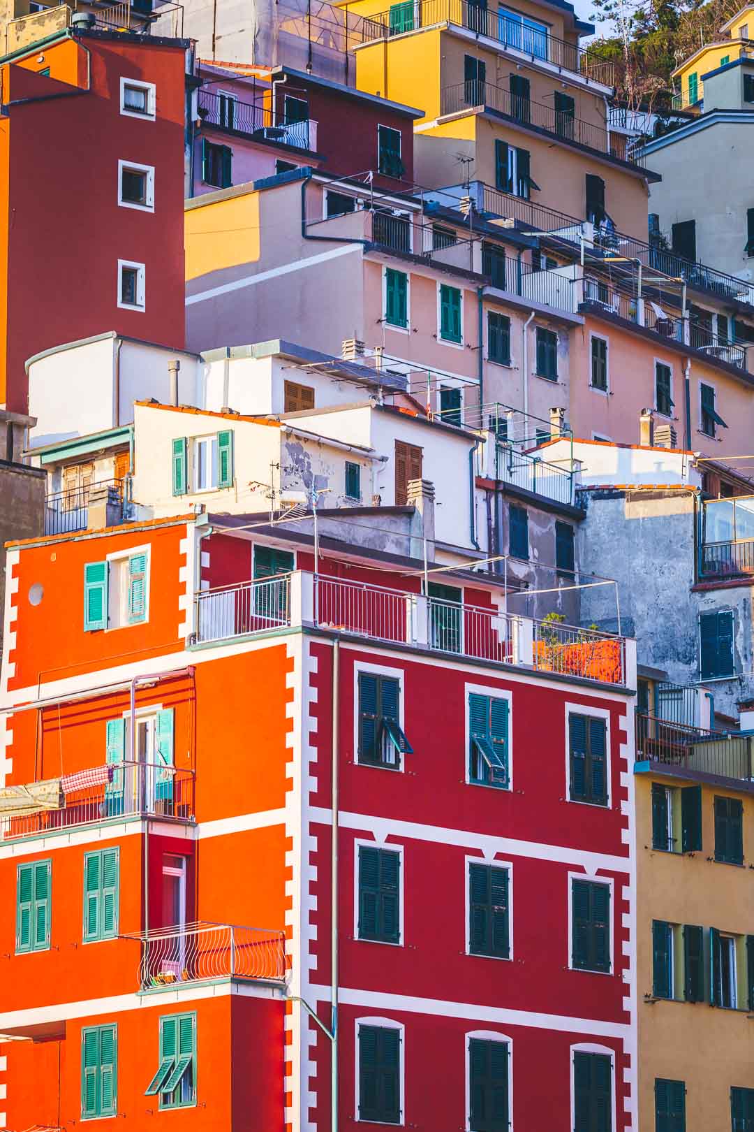 close up of the houses of riomaggiore