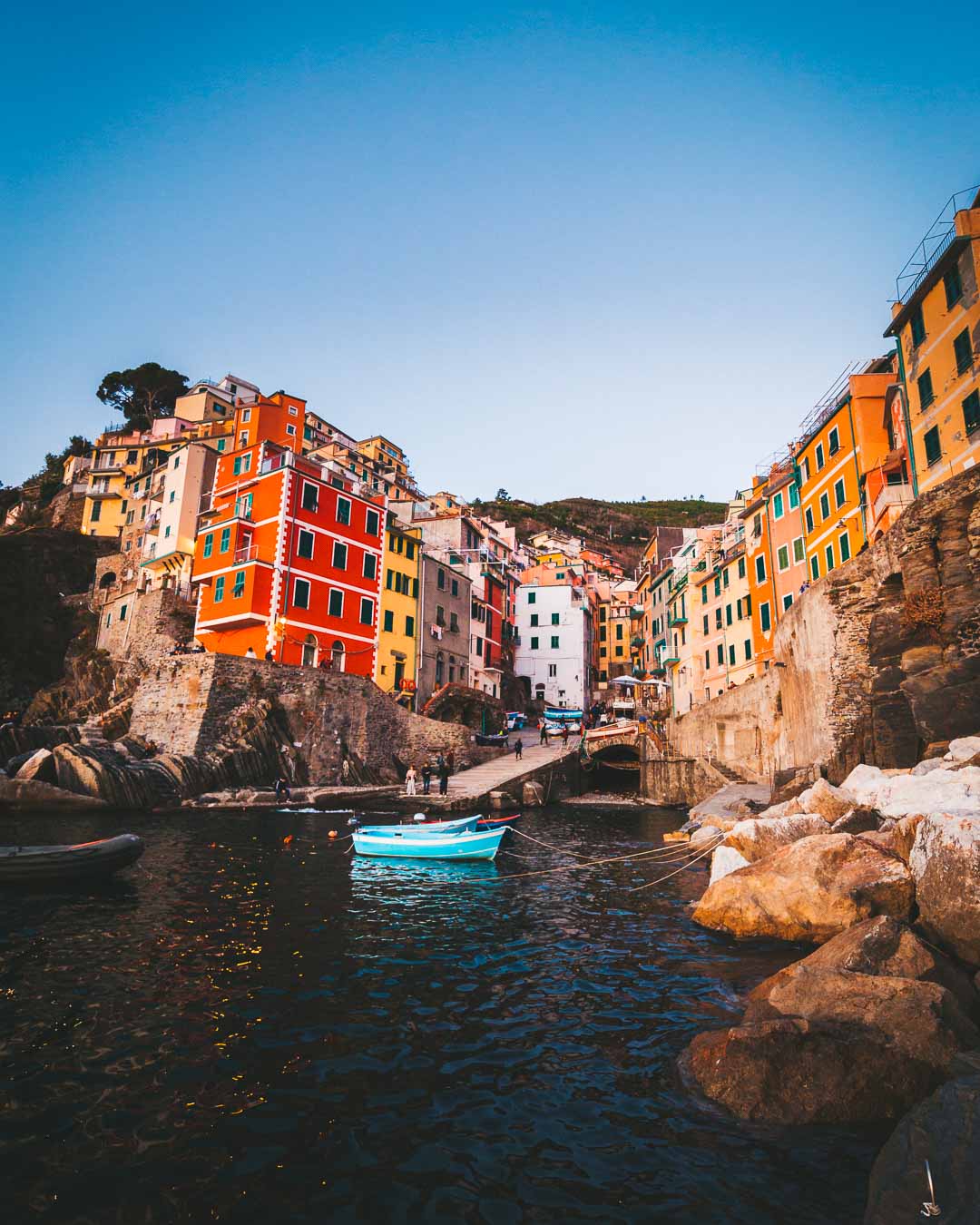 sunset time in riomaggiore cinque terre