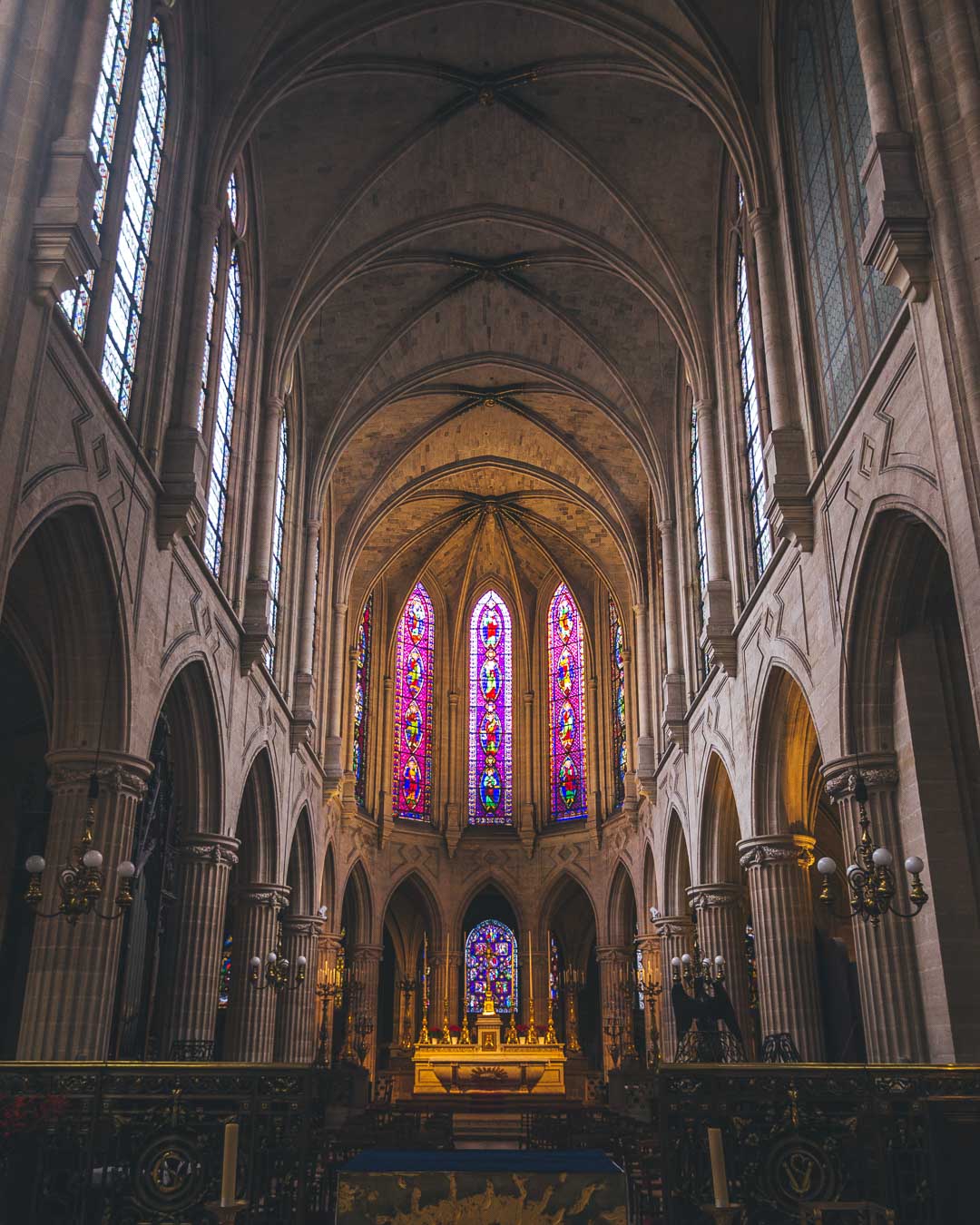 the nave of saint germain l'auxerrois