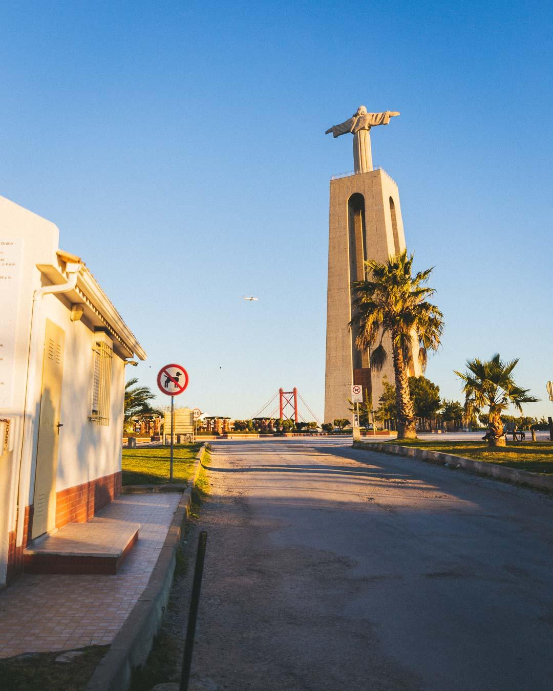 santuario nacional de cristo rei lisboa from the ground