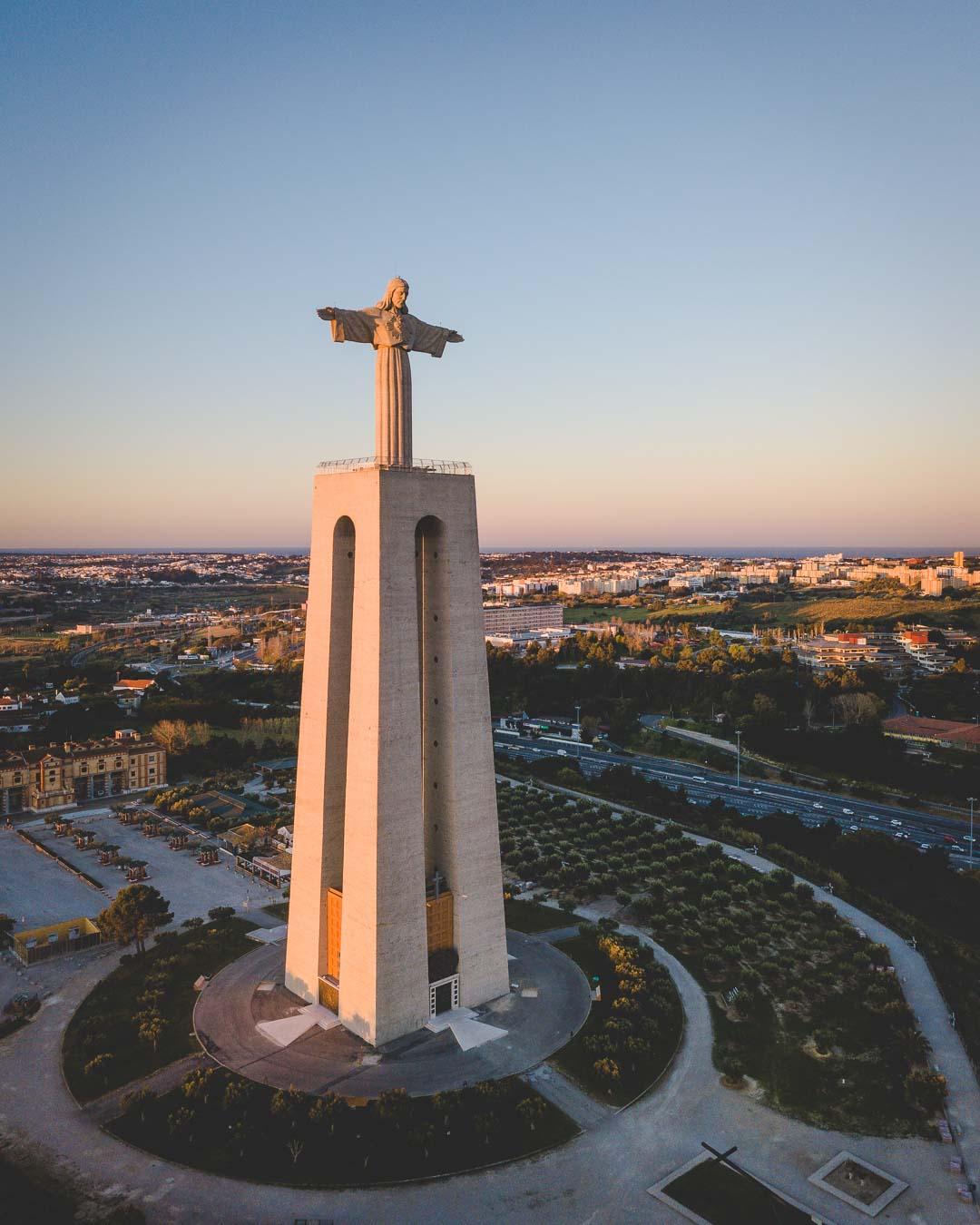the monument of christ the king in lisbon
