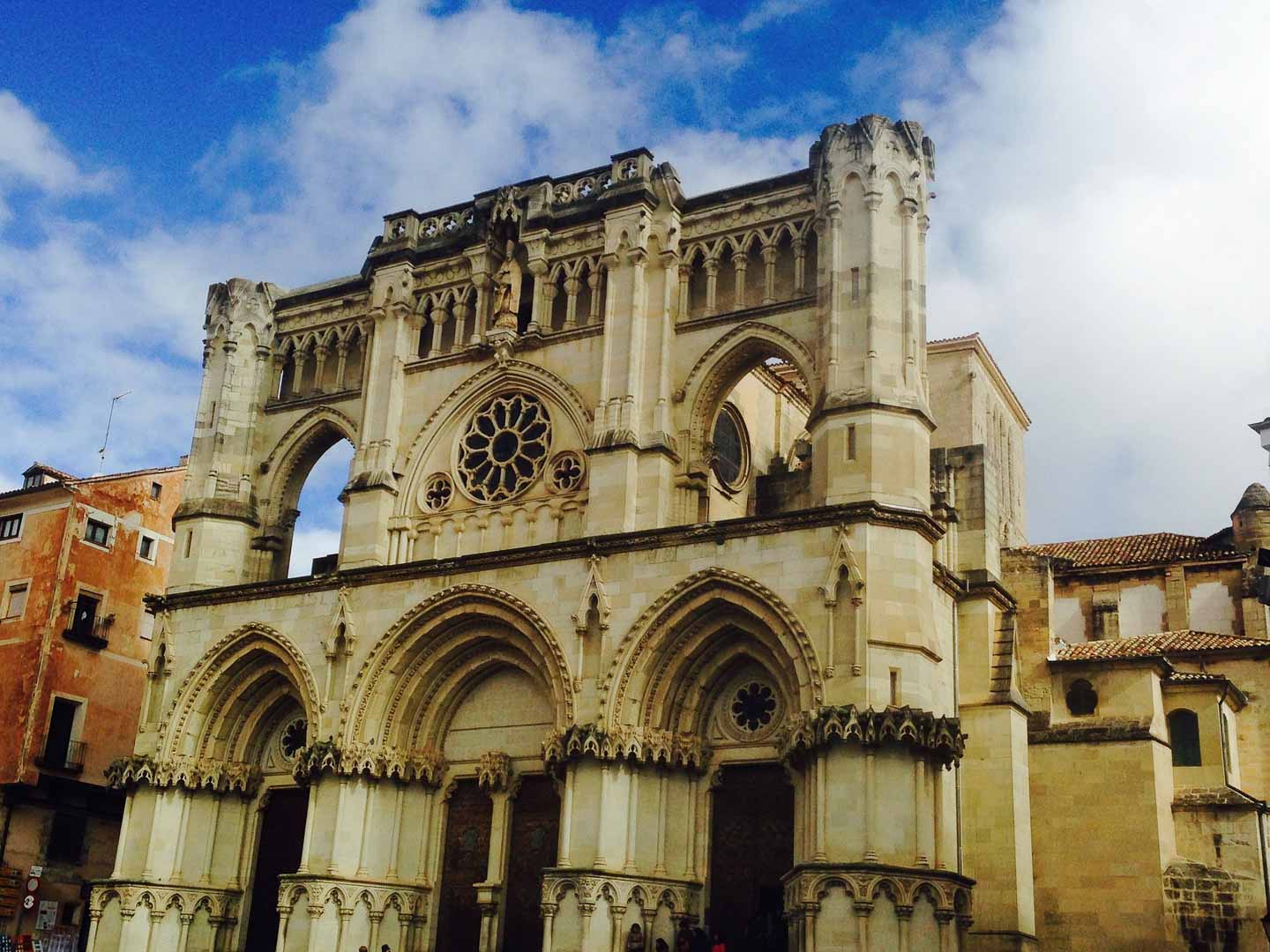 seeing the cuenca cathedral on a madrid to cuenca day trip