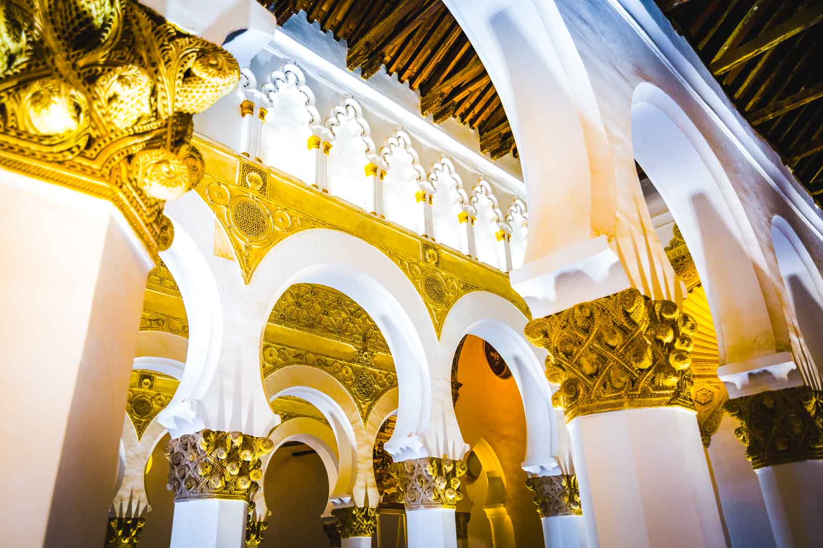 the golden columns of the toledo synagogue