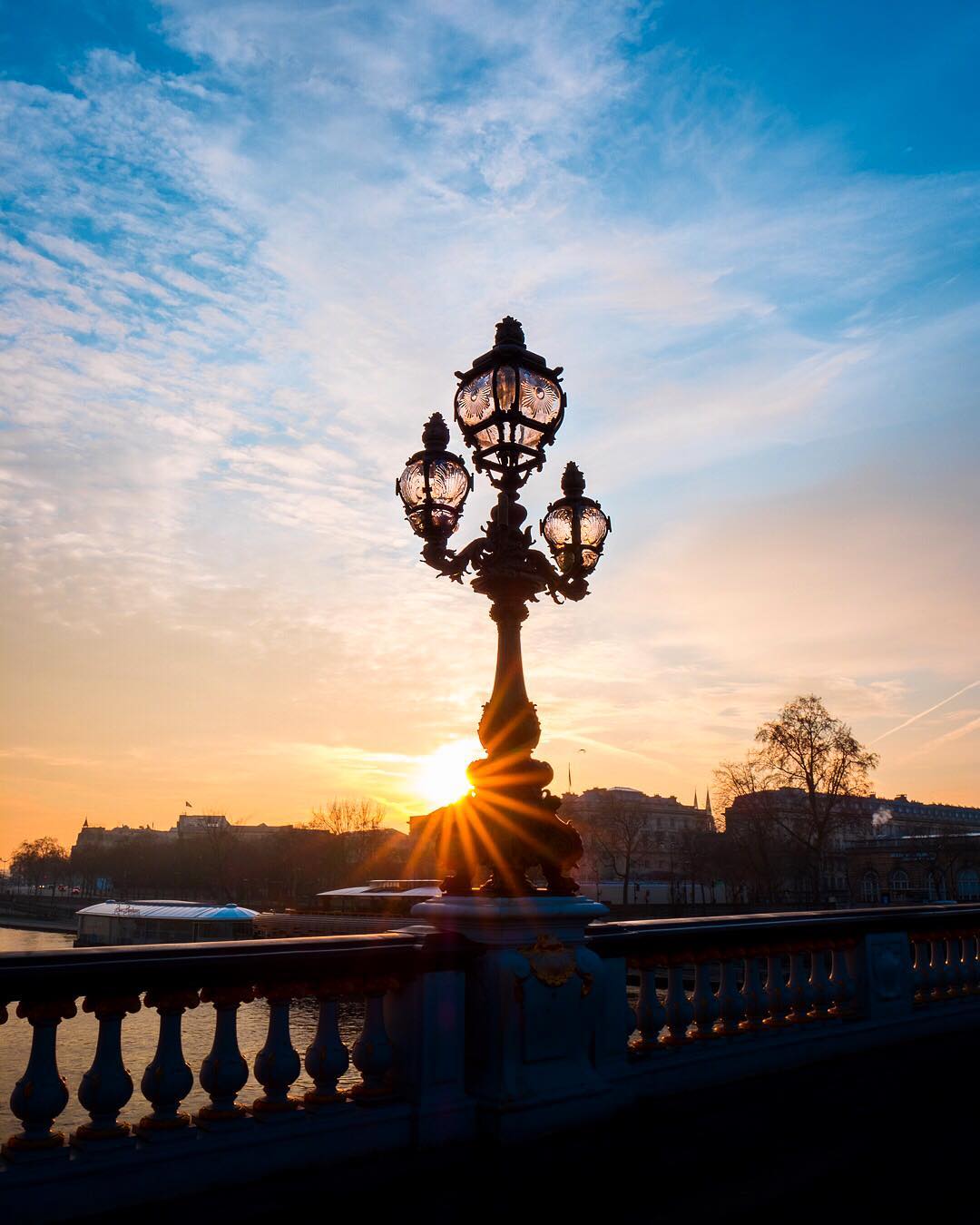 sunrise paris at pont alexandre 3