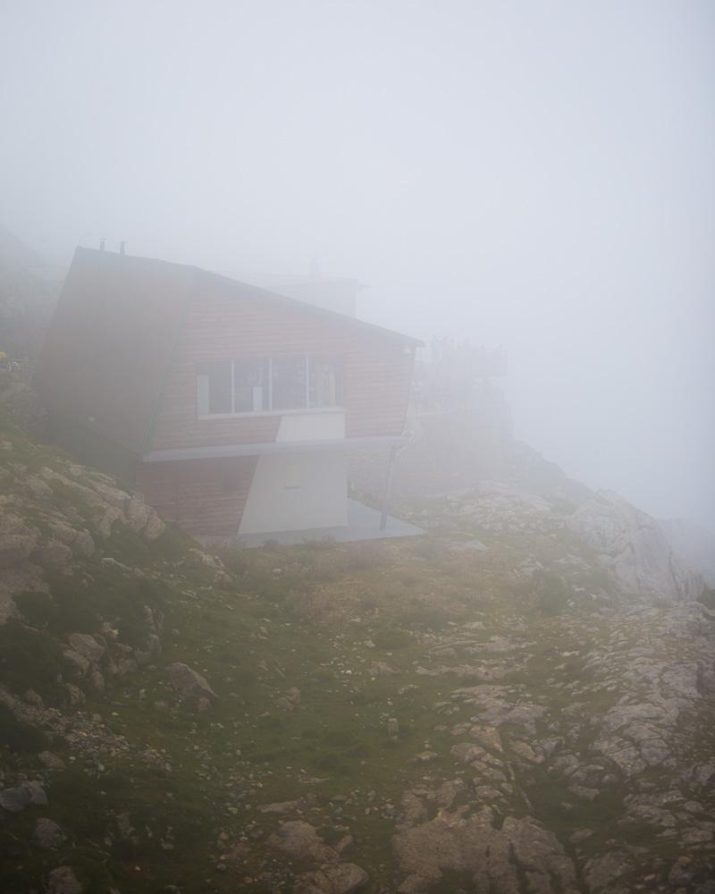 fog over the mirador del cable