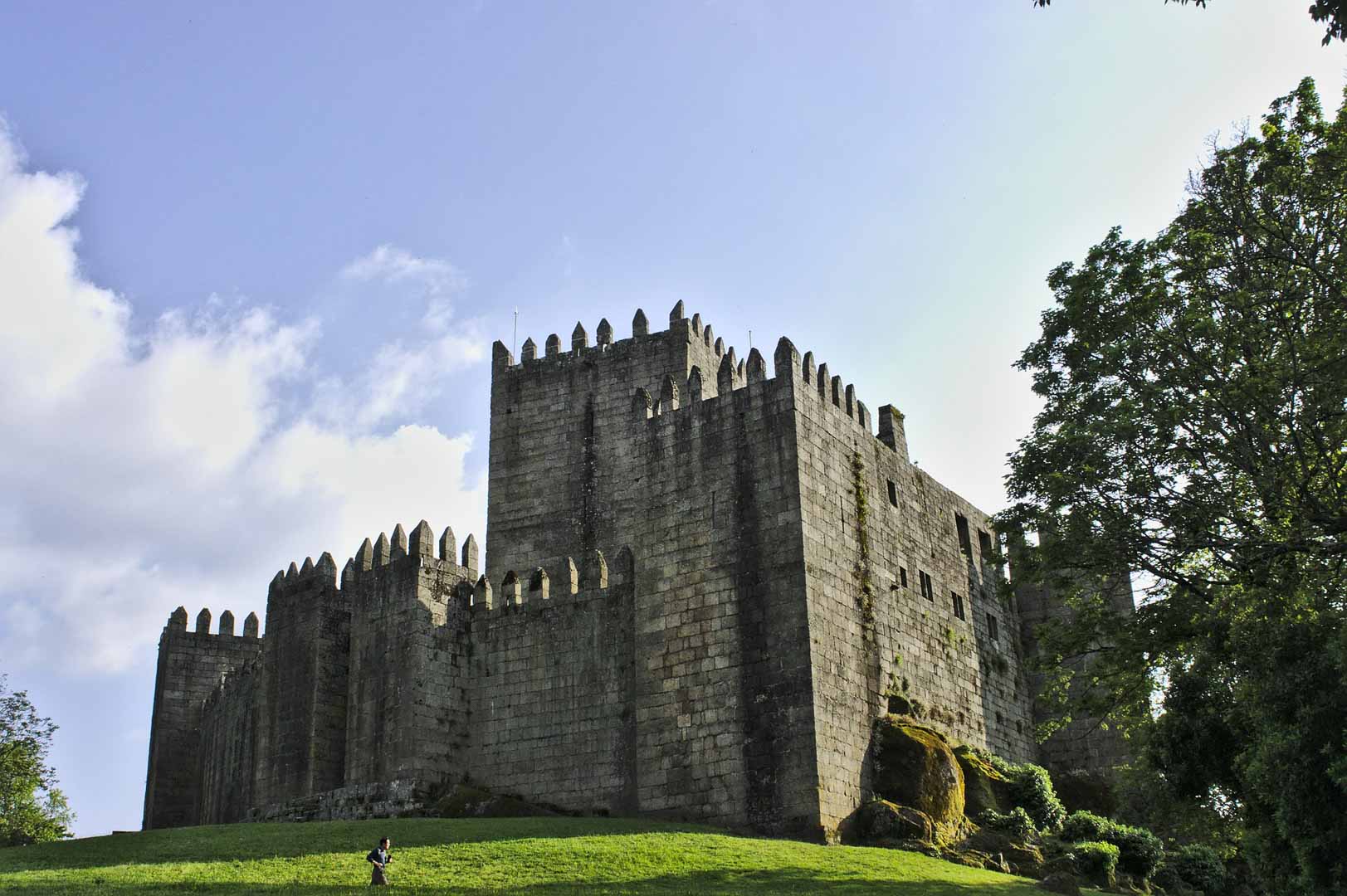 the castle of guimaraes portugal