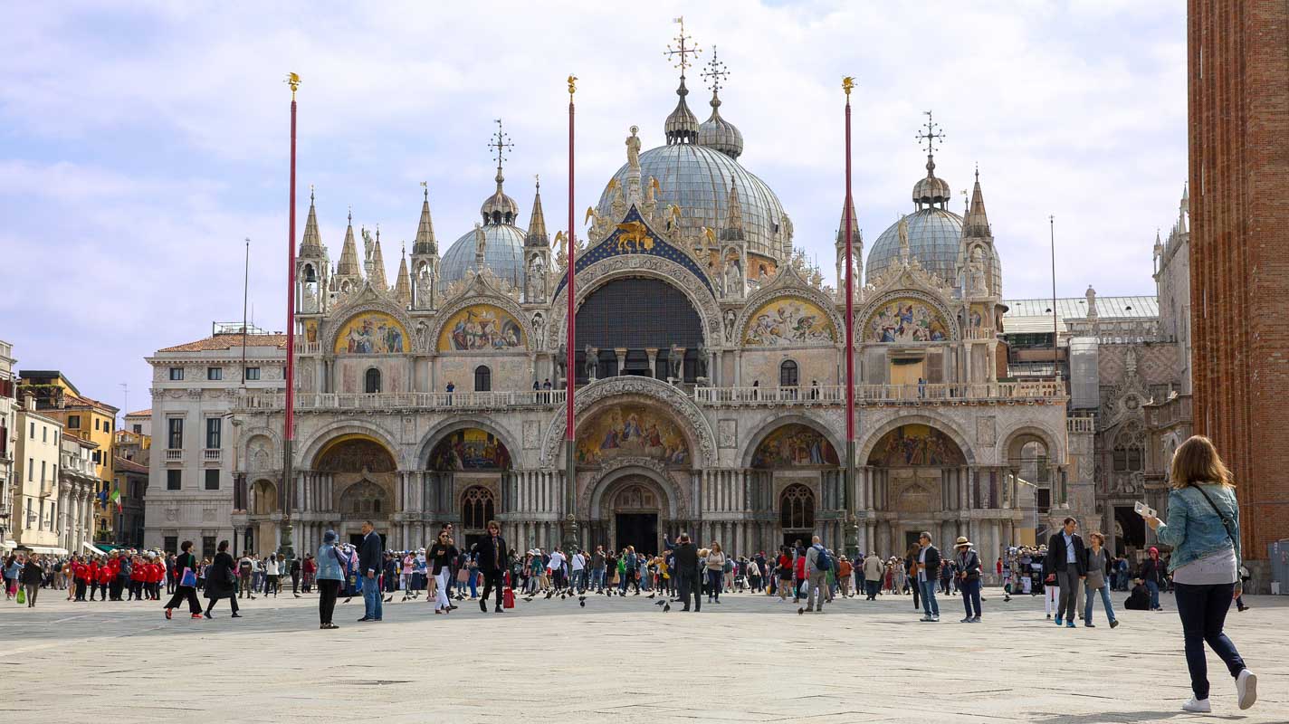 the doge palace in venice italy