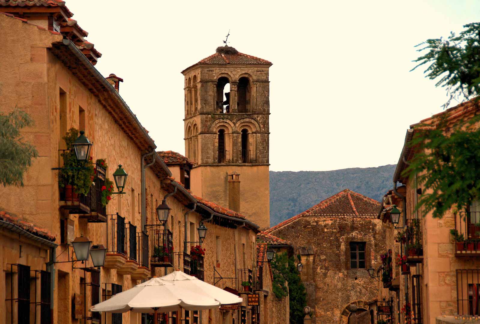 the streets of pedraza spain