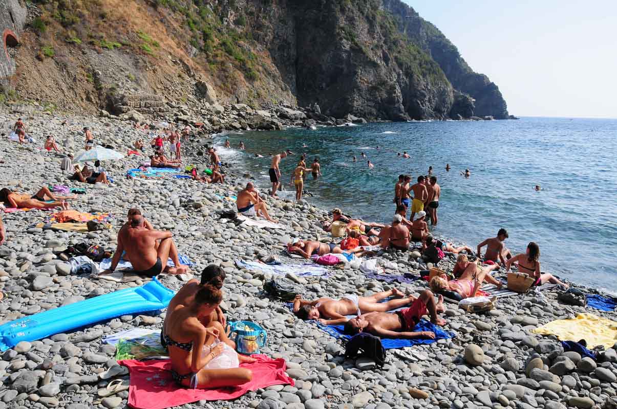 riomaggiore beach