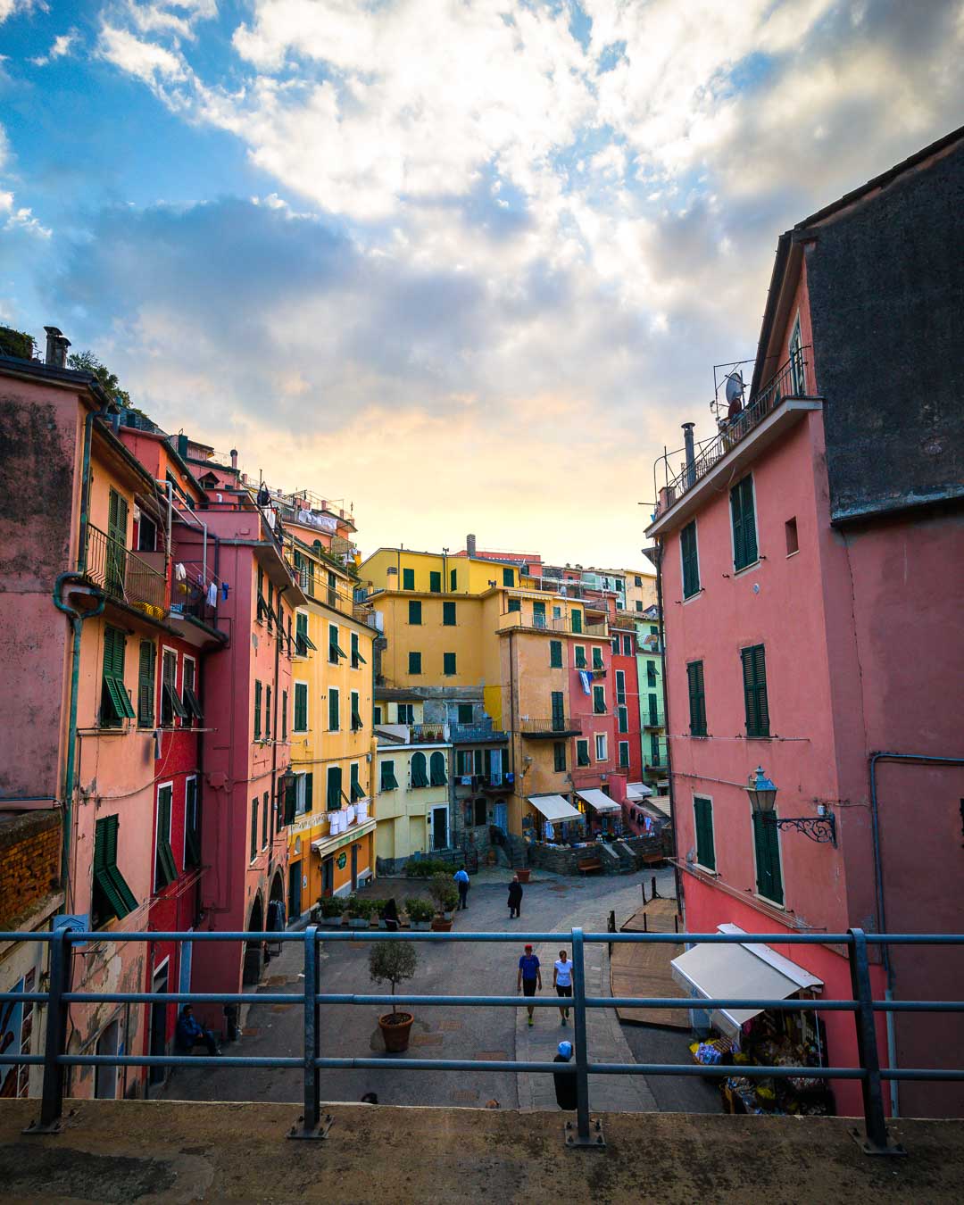 arriving in vernazza with the train