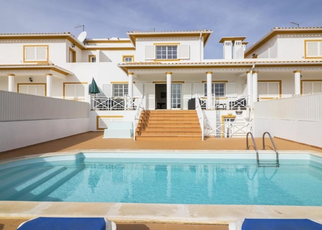 villa coelho is among the best villas near faro with pool