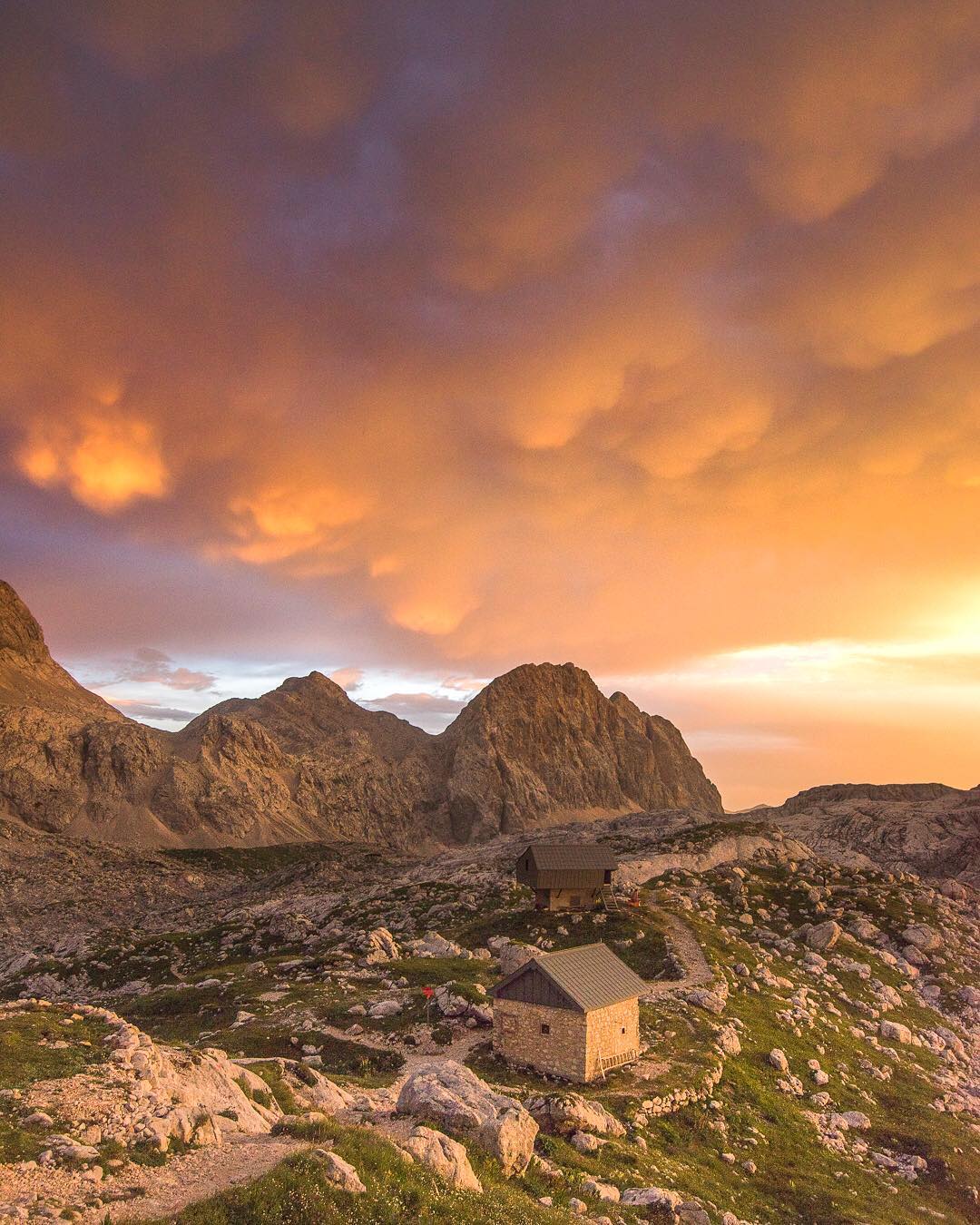 prehodavci mountain hut