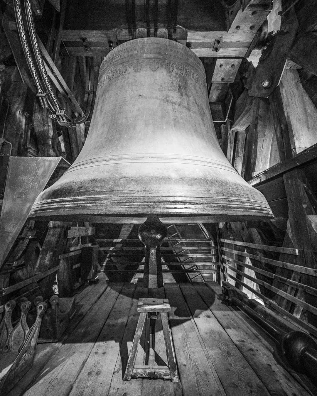 the bell inside notre dame de paris