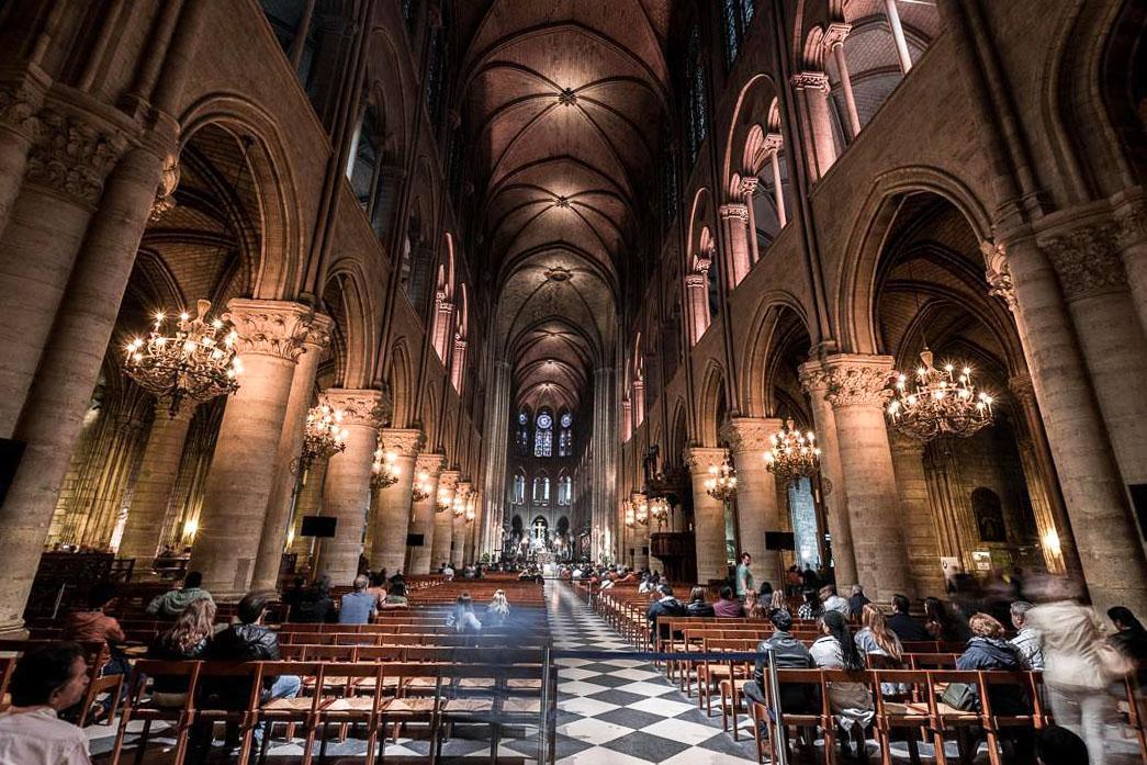 inside notre dame de paris