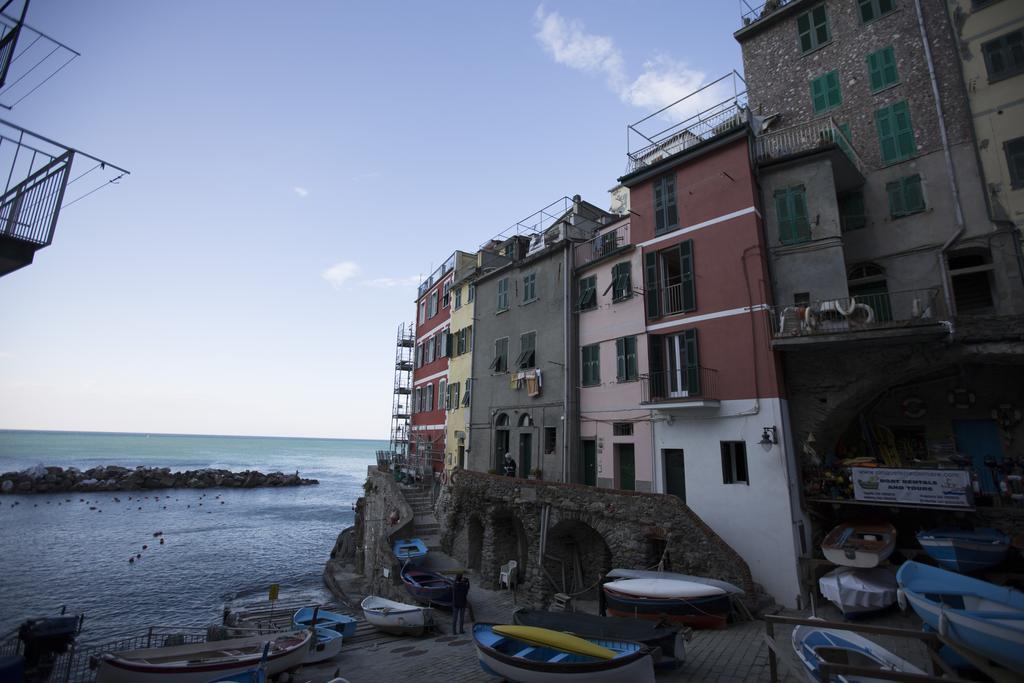 hotel allo scalo dei mille in riomaggiore cinque terre