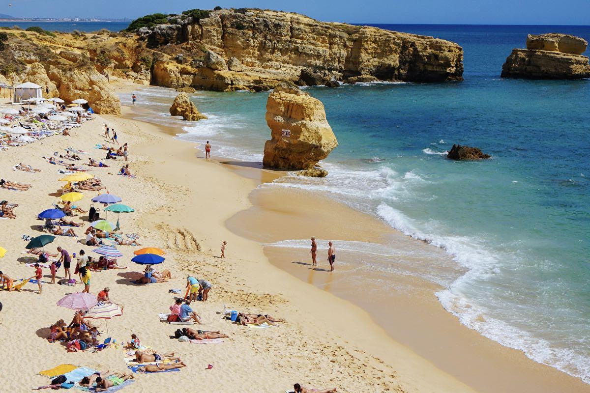 albufeira is one of algarve best places to stay