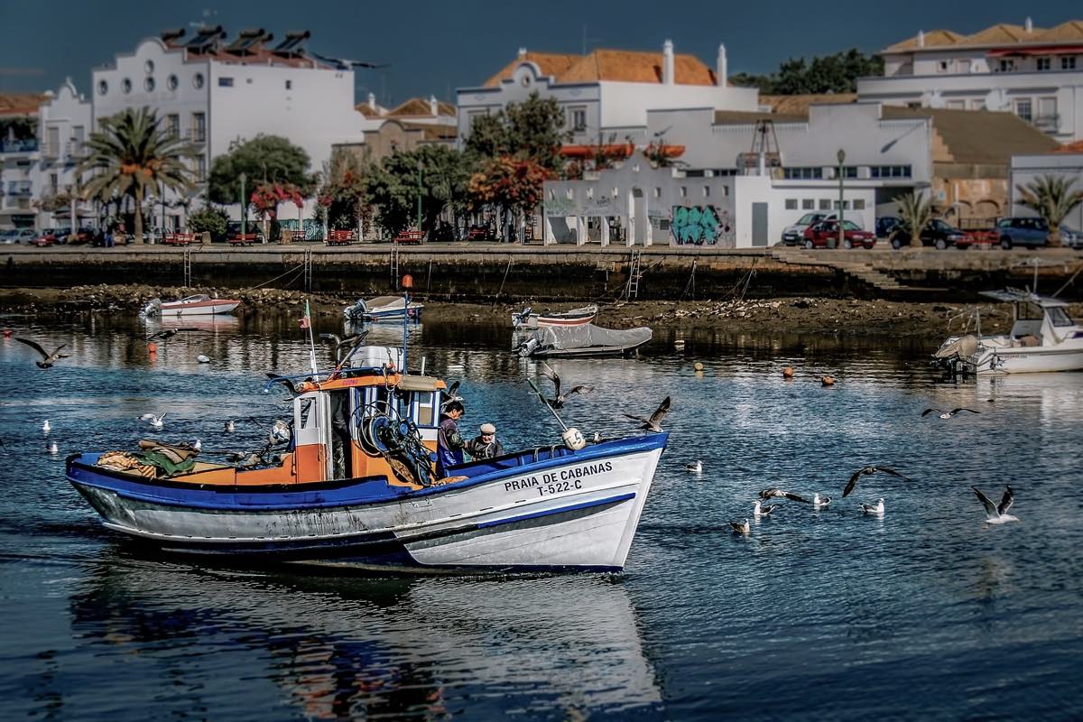 tavira is one of the best places where to stay on the algarve