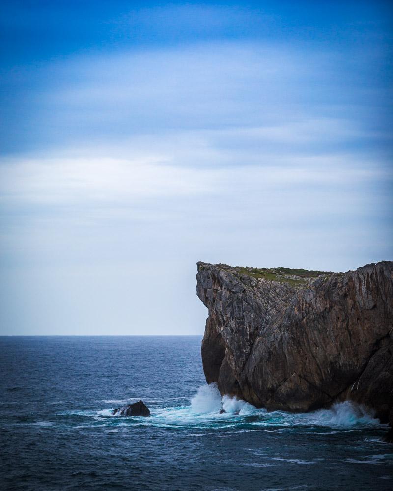 pointy cliff in llames de pria