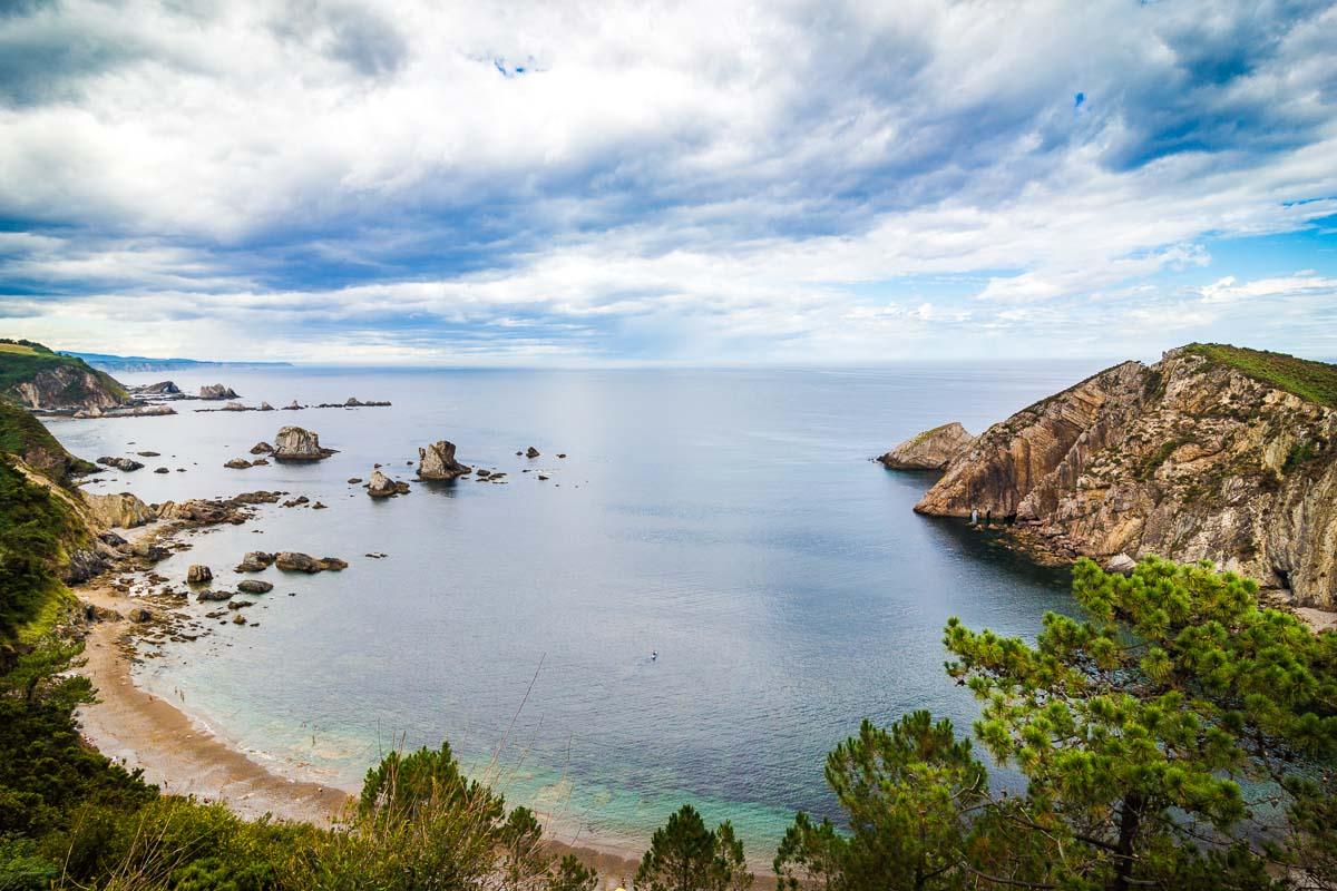 playa del silencio from the cliff