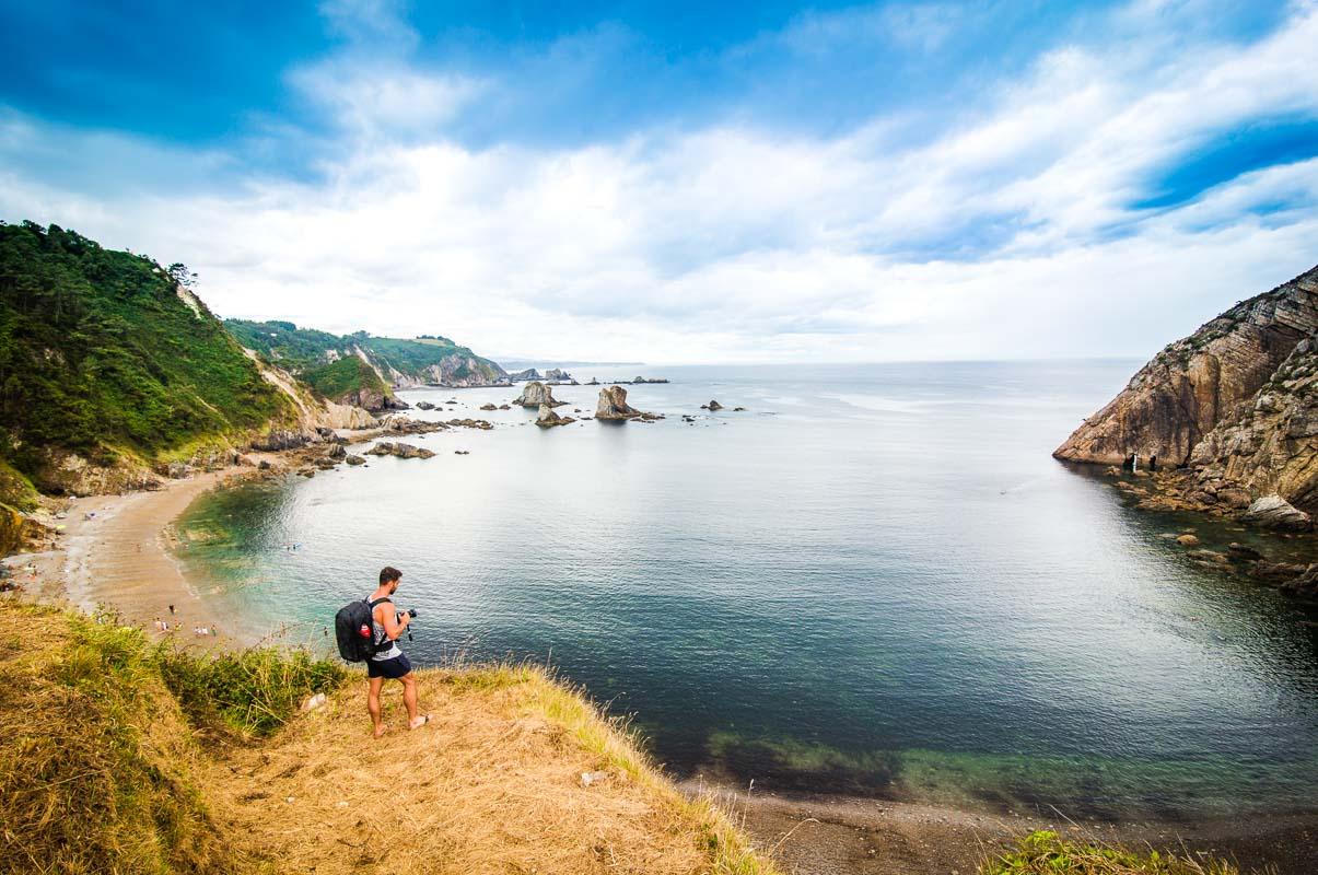 laurent taking photos in playa del silencio