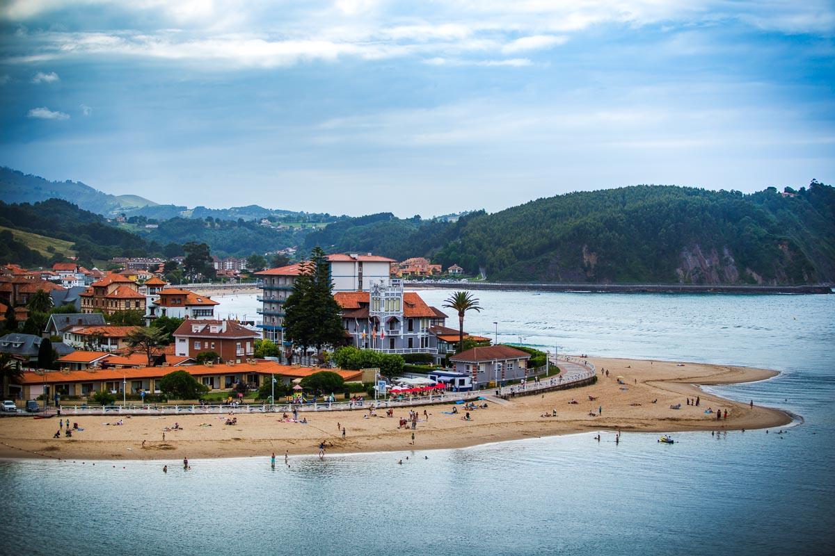 view on the playa de santa marina ribadesella