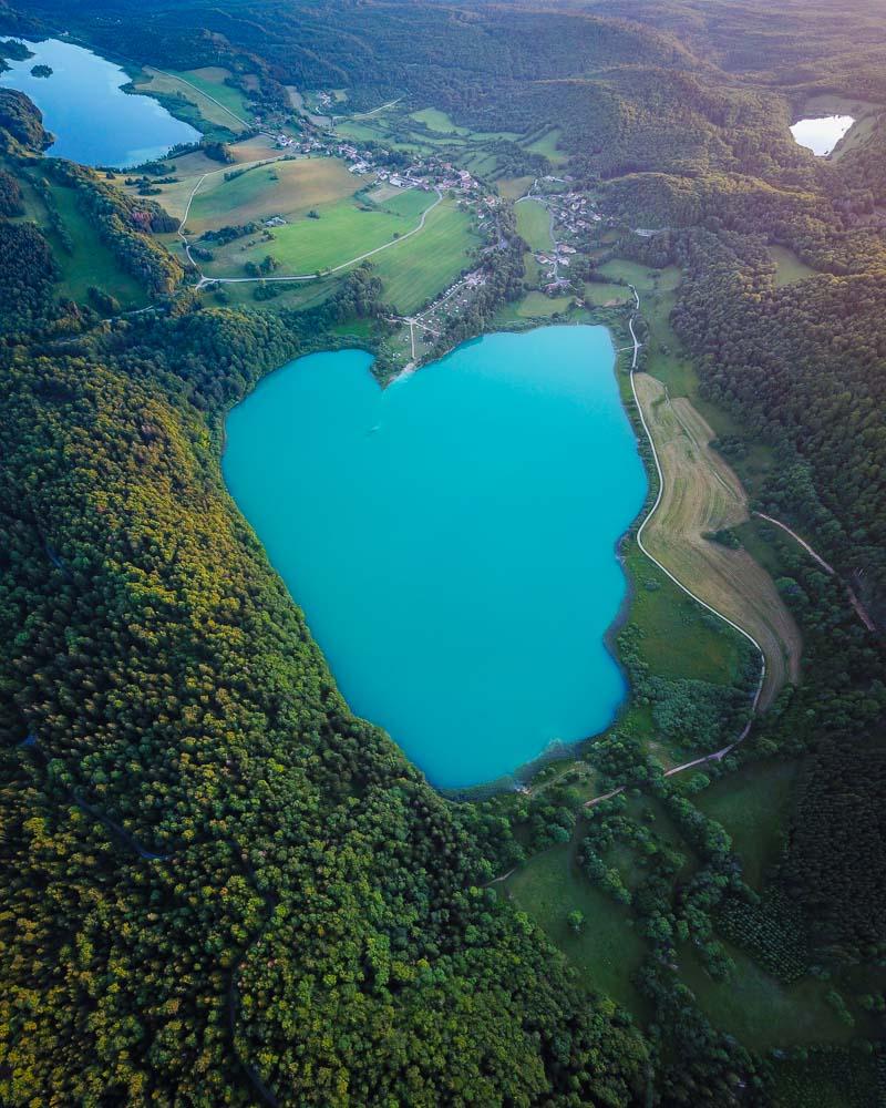 zoomed in version of the lac de narlay from the sky