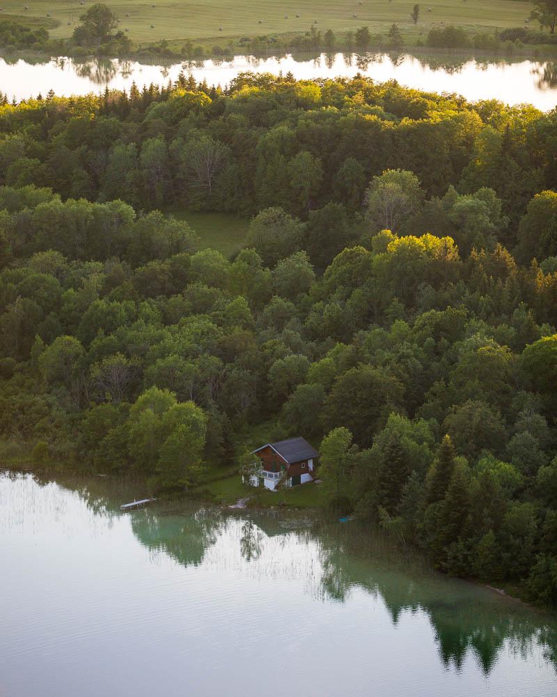 wood cabin on the grand maclu lake jura