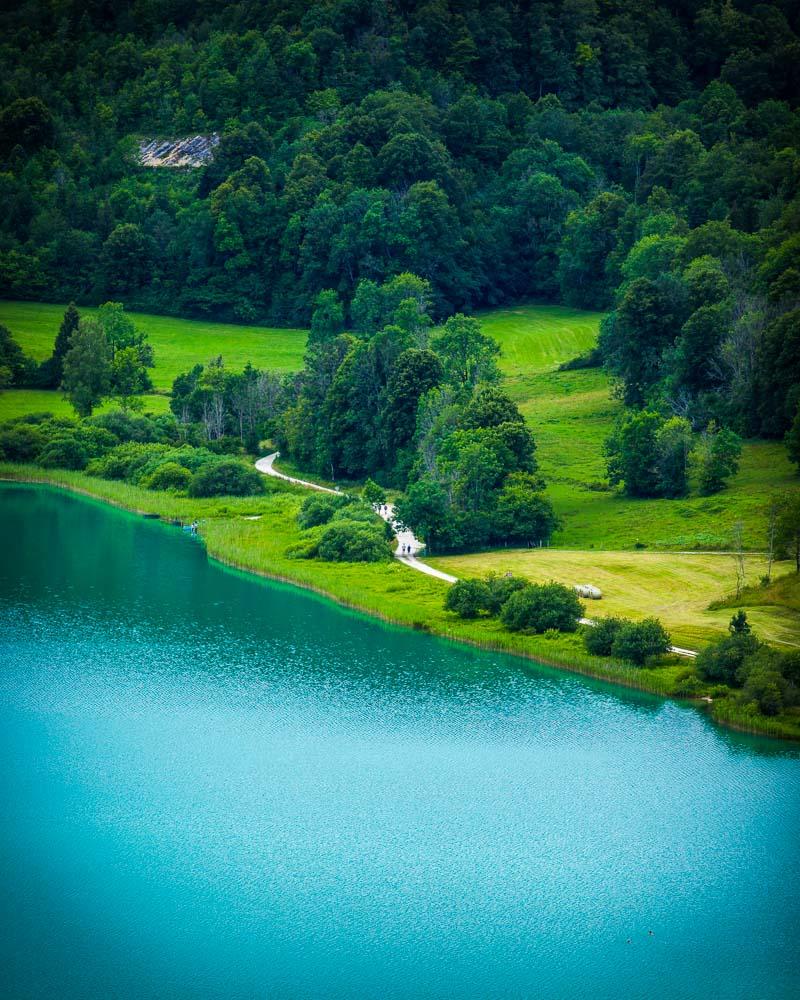 zoom on hike around lac de narlay