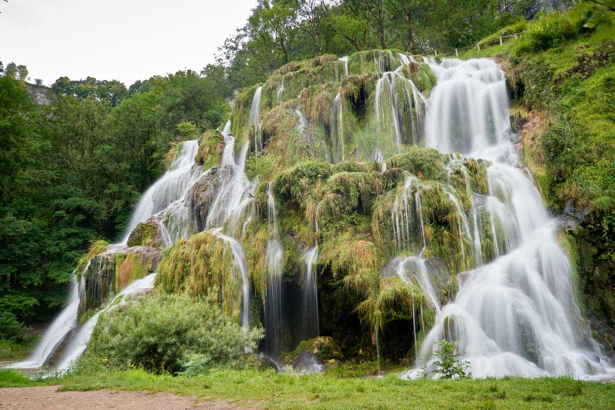 cascade baume les messieurs waterfall