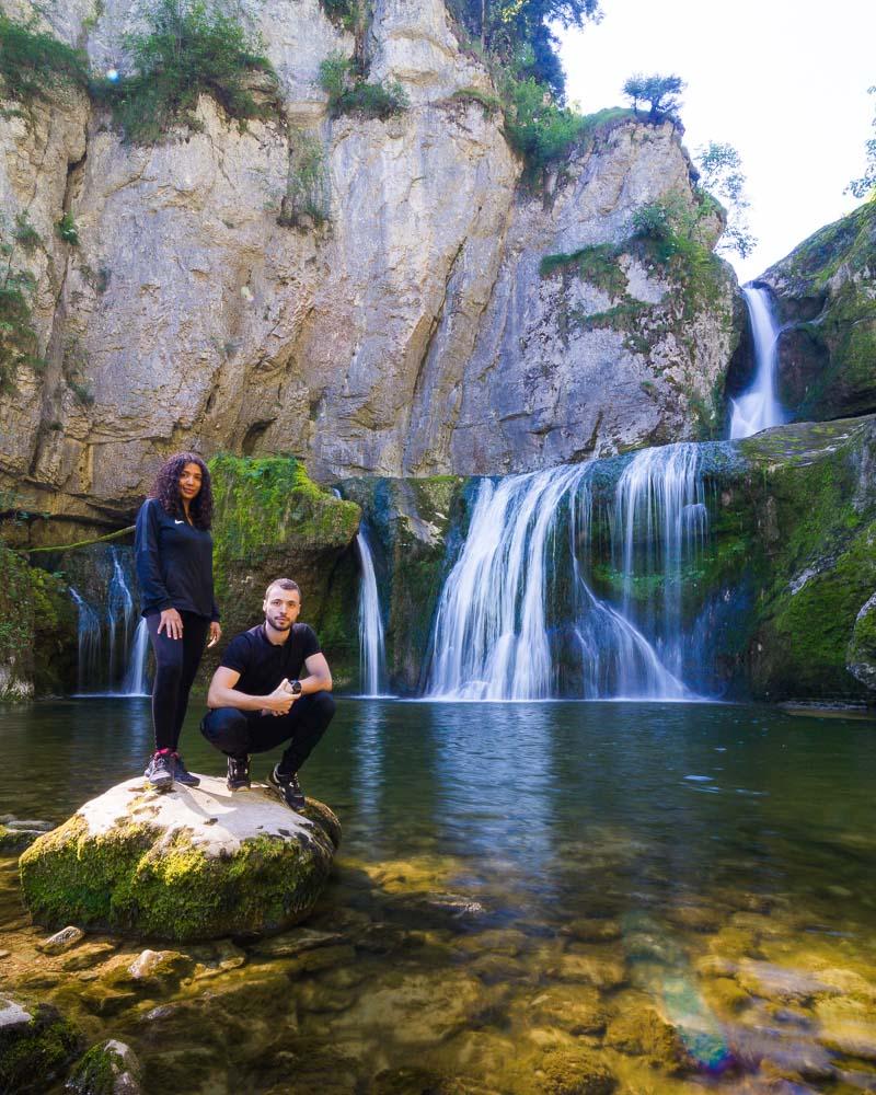 kevmrc and nes in front of the cascade de la billaude