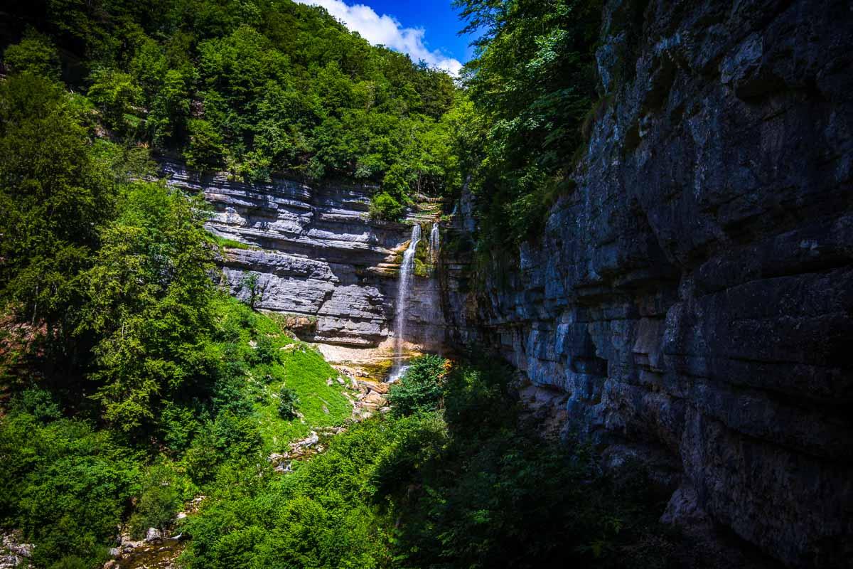le grand saut waterfall in cascade du hérisson jura