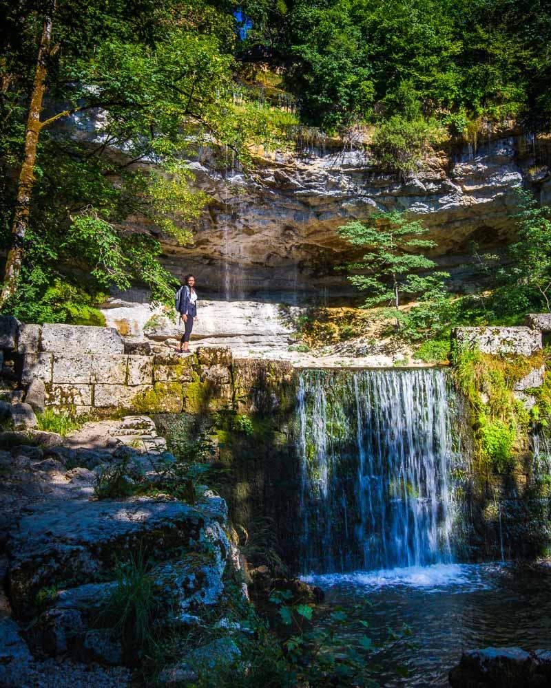 nesrine in cascade saut girard jura