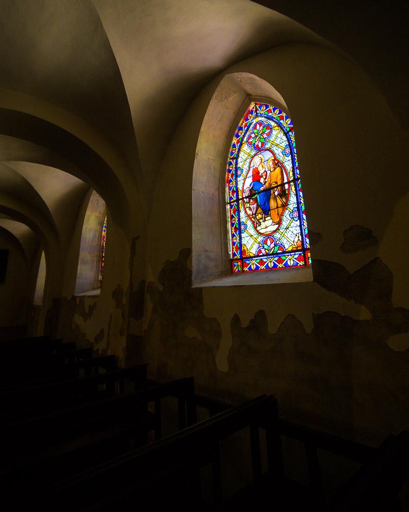 stained glass in chateau chalon church