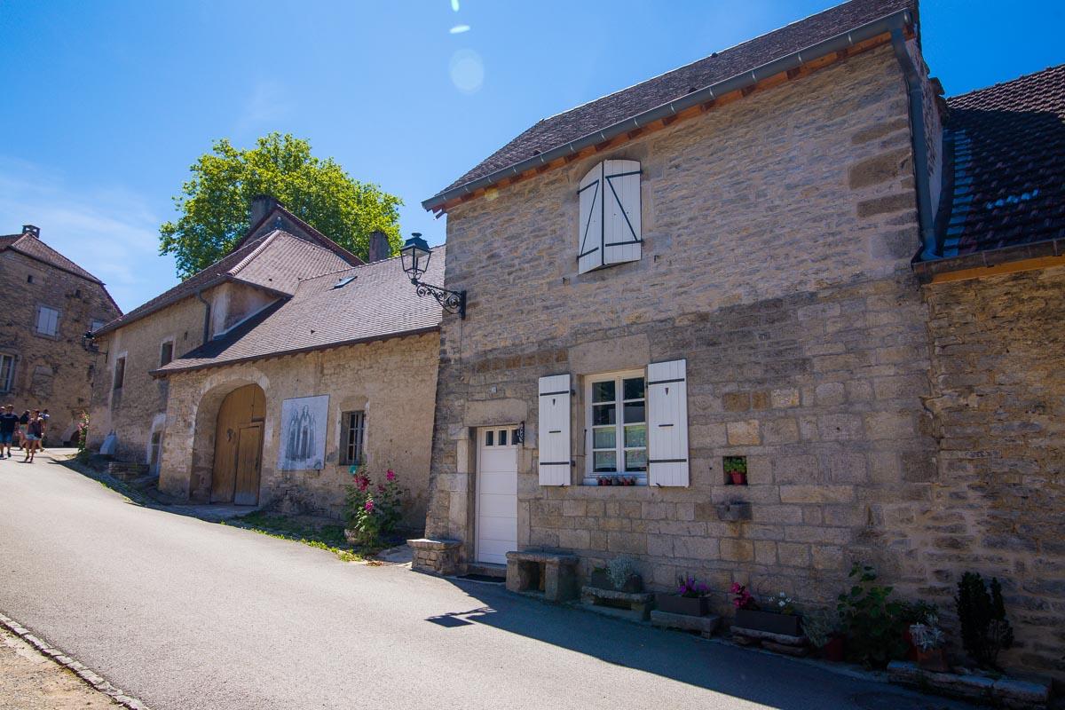 main street in chateau chalon