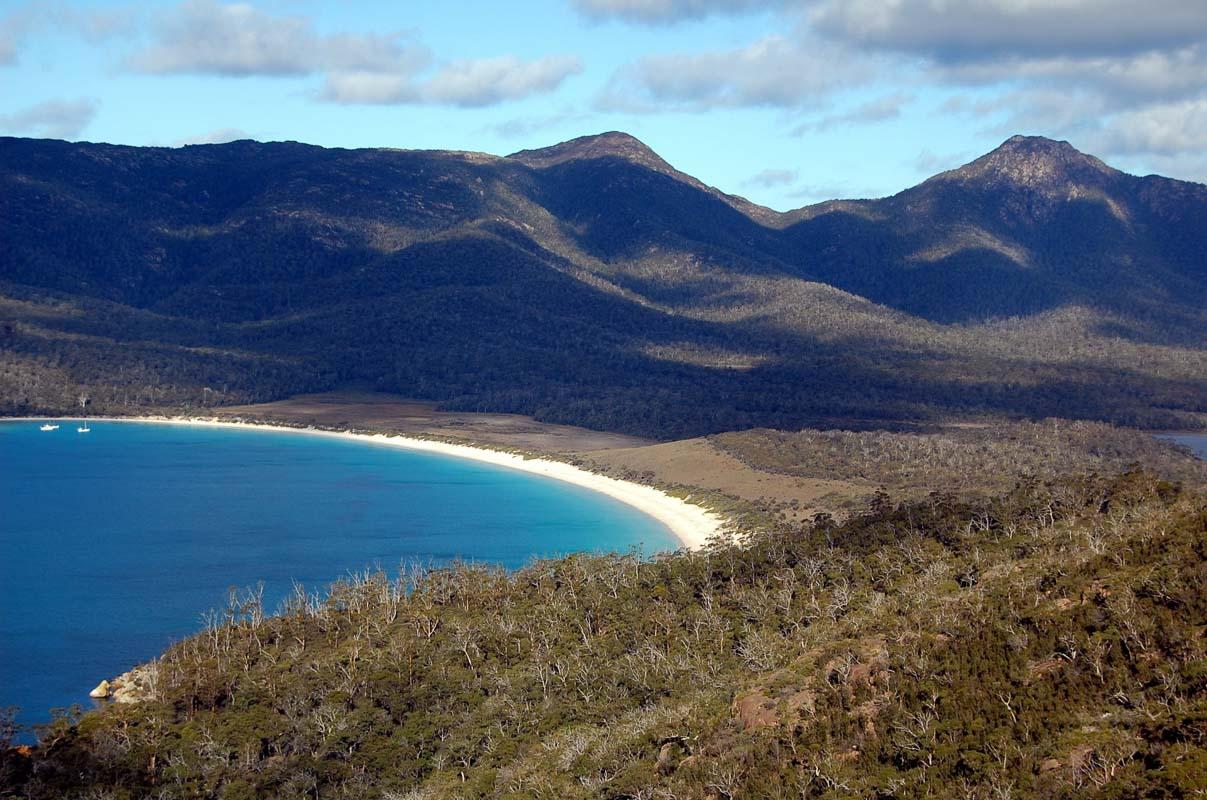 freycinet national park is one of the best tasmania points of interest
