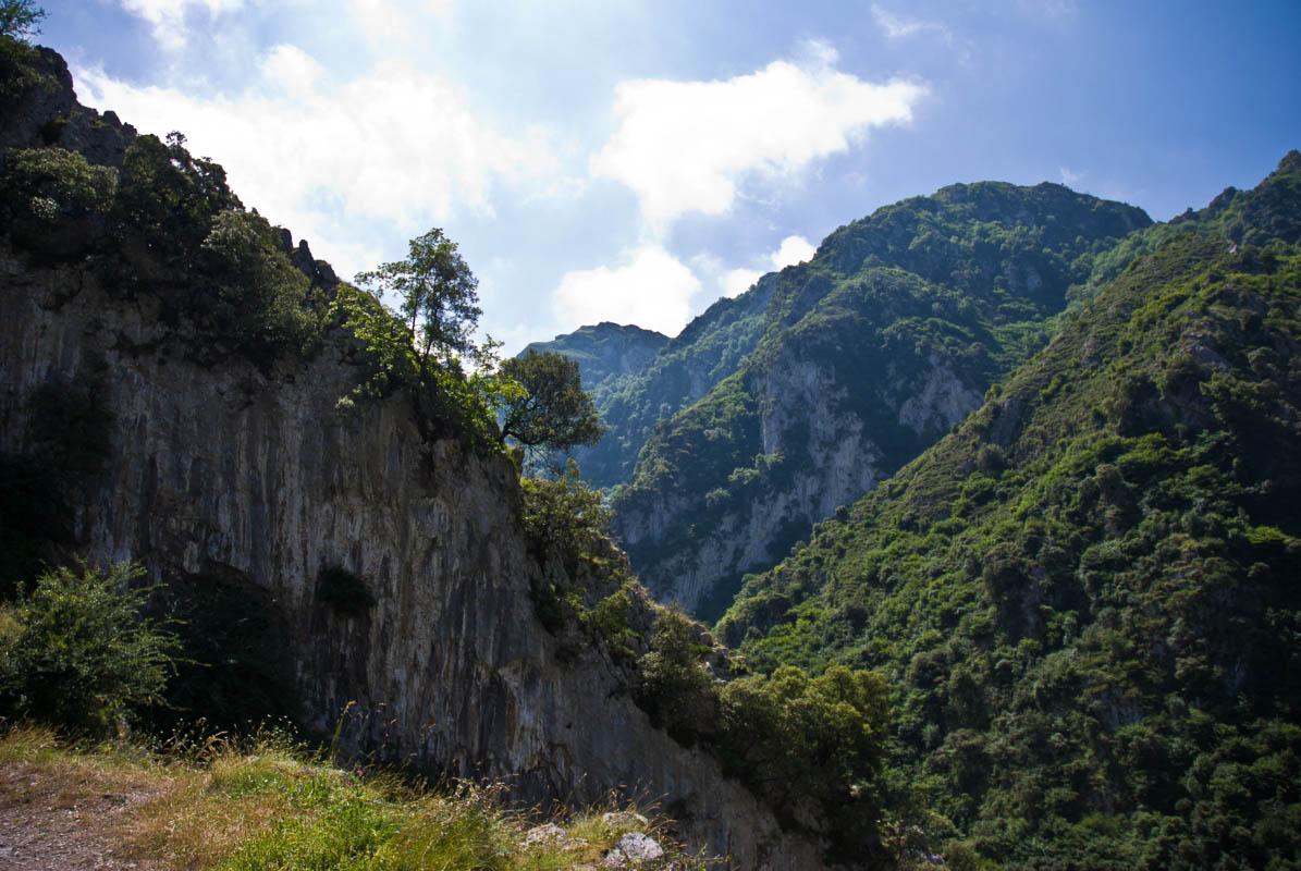 landscape on the ruta de xanas asturias