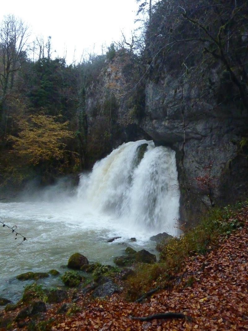 cascade des combes jura