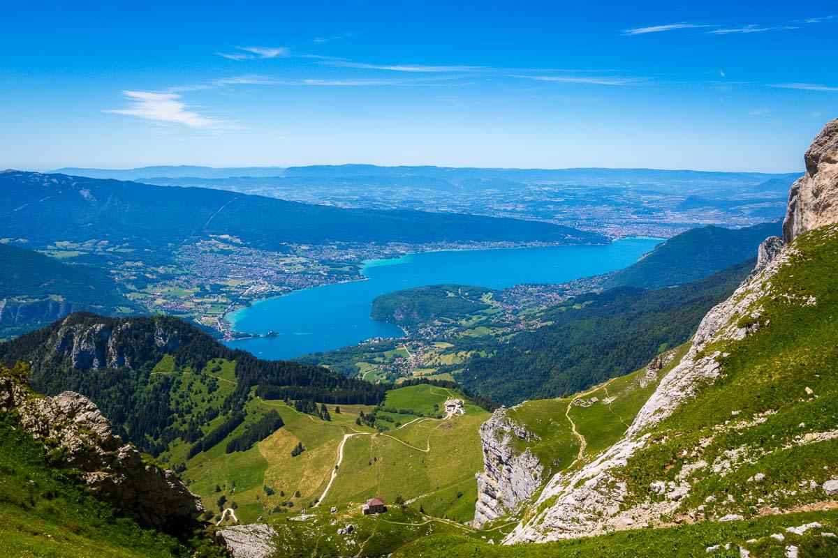view from randonnee la tournette hike annecy