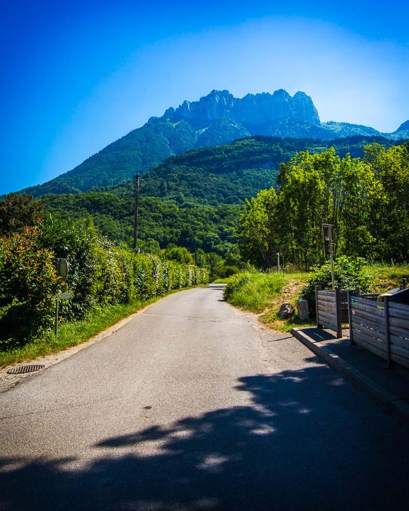 start of the roc de chere hike