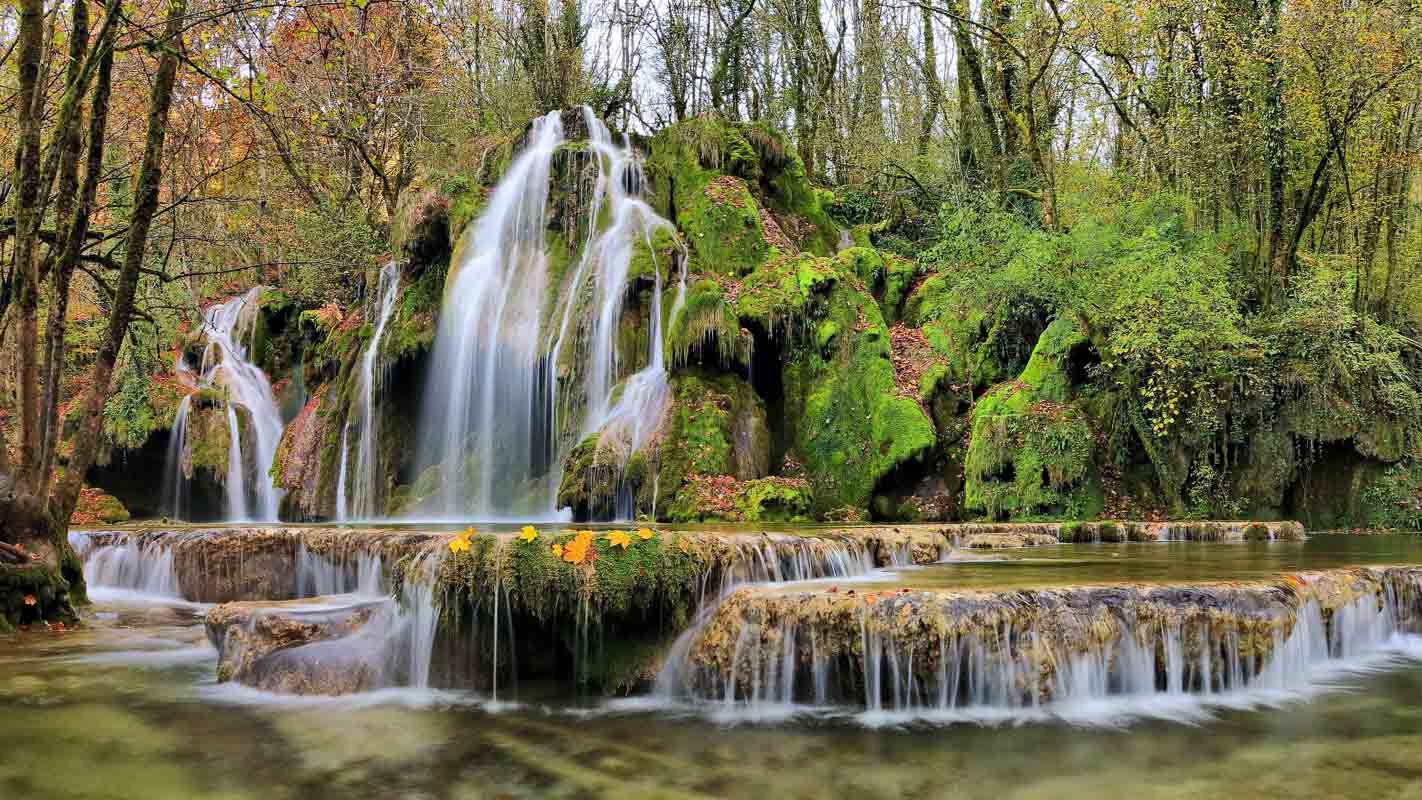 tufs waterfall jura france