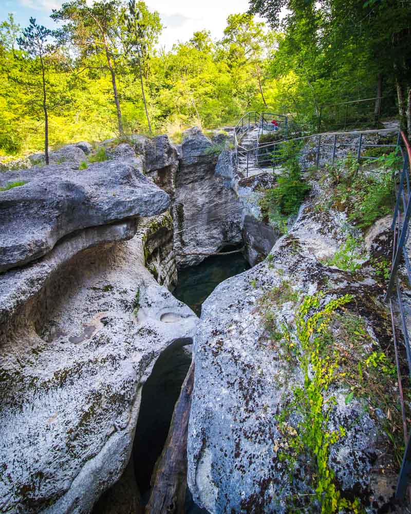 viewpoint over gorges du fier rocks